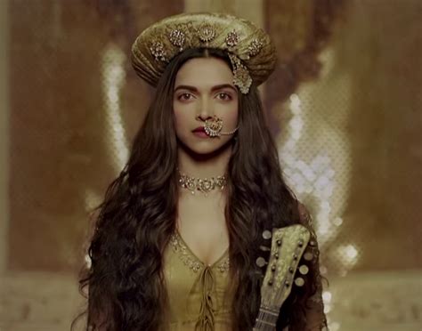 Pin By Alicia On Bajirao Mastani Deepika Padukone Mastani Vintage