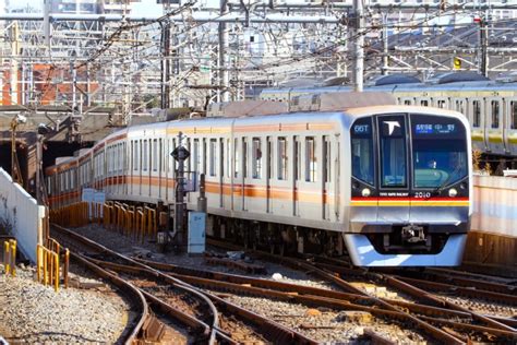 東葉高速鉄道2000系電車 2010 中野駅 東京都東京メトロ 鉄道フォト・写真 By Bbsanさん レイルラボraillab