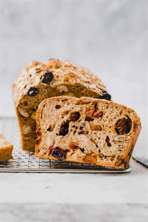 Dried Fruit & Nut Bread (Healthy, Quick, Vegan, Sugar-Free) | Aline Made