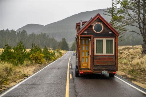 The Cost Of Towing A Tiny House