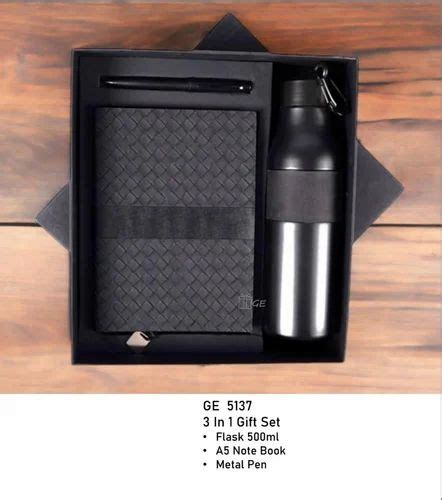 Leather Flask 3 In 1 Gift Set At Rs 850 Piece In New Delhi ID