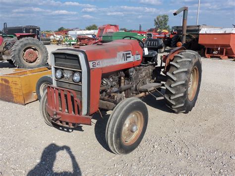 Massey Ferguson 245 Tractors Vintage Tractors Classic Tractor