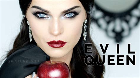 E V I L Q U E E N Make Up Look Smokey Eyes And Bold Lips Evil Queen