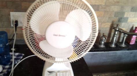 2000s Cool Breeze 12 Oscillating Desktable Fan Youtube