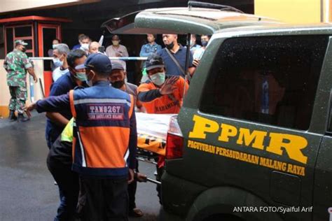 Polri 131 Korban Tewas Tragedi Kanjuruhan Karena Kurang Oksigen Bukan