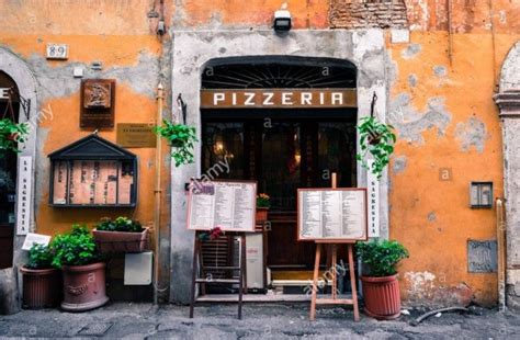 Top 10 Pizzerias In Italy Italy Location Italy Italian Street