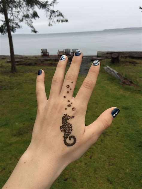 Instahennatattoos17 Seahorse Henna Pinterest Sheridanblasey