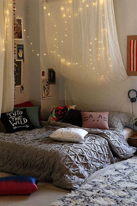 66 Inspiring ideas for Christmas lights in the bedroom