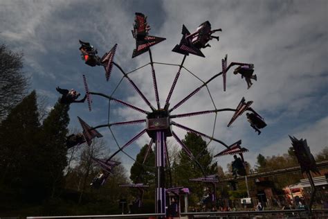 Retro Squad Departing Alton Towers On November Th Uk Theme Park Spy