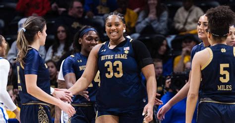 Notre Dame Women S Basketball Crushes Pittsburgh