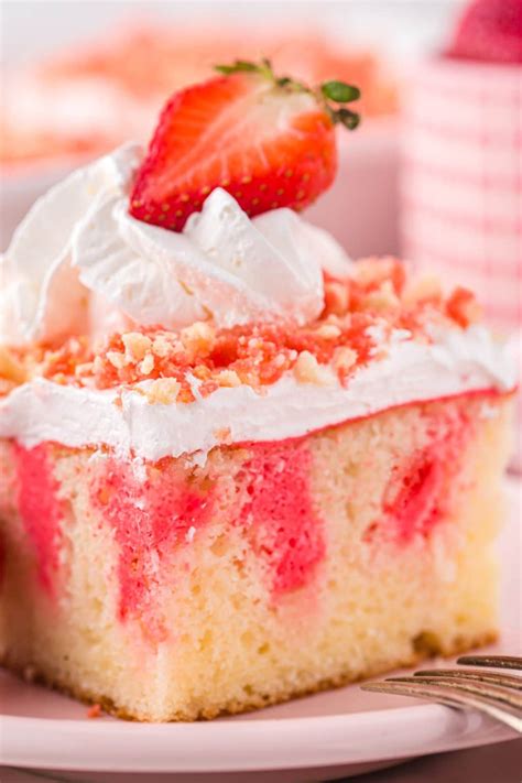 Strawberry Crunch Poke Cake Recipe The Best Cake Recipes