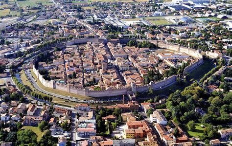 La Città medievale struttura ed urbanistica