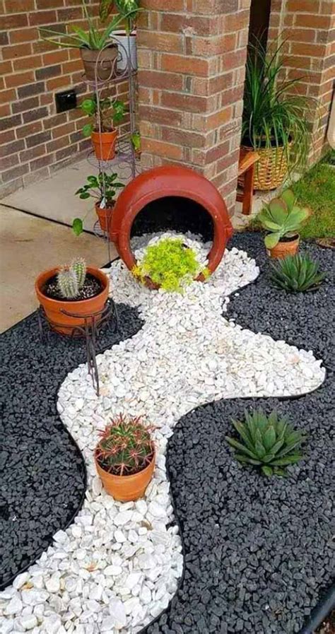 25 Cool Pebble Design Ideas For Your Courtyard