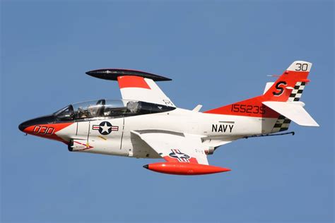 North American T-2 Buckeye - Price, Specs, Photo Gallery, History ...