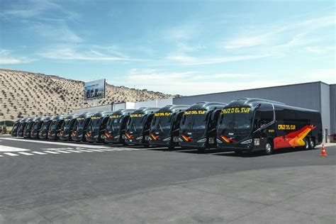 Volvo Group Peru Y Cruz Del Sur Entregaron Flota De Buses Para