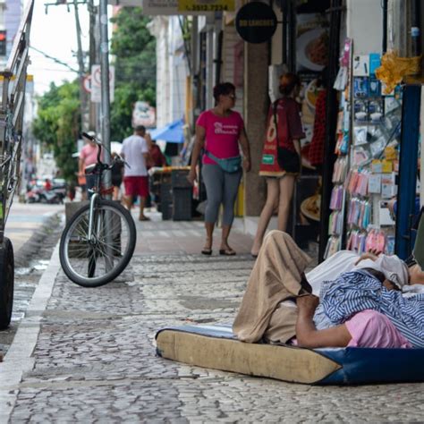 Extrema pobreza entre crianças e adolescentes atinge maior índice em