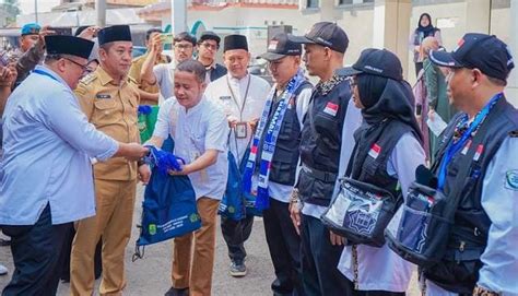 430 Calon Jamaah Haji Kloter 5 Karawang Dilepas Ke Tanah Suci AlexaNews