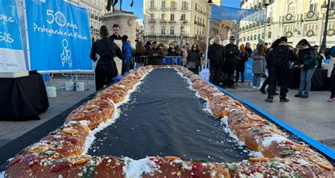 La Puerta del Sol acoge la 32ª edición del roscón de Reyes de Aldeas