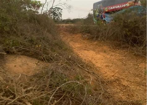 Ônibus 50 romeiros de Teresina que seguia para Juazeiro do Norte