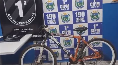 Polícia Militar recupera bicicleta abandonada por homem em Bonito