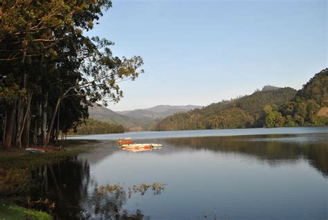 Munnar, Kerala | Shadows Galore