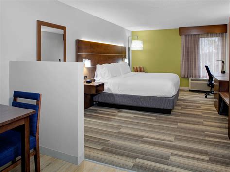 Chester, VA hotel near Richmond, Virginia | Holiday Inn Express Chester