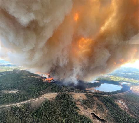 Satellite Images Capture Smoke From Out Of Control Wildfires In Alberta Canada The Independent