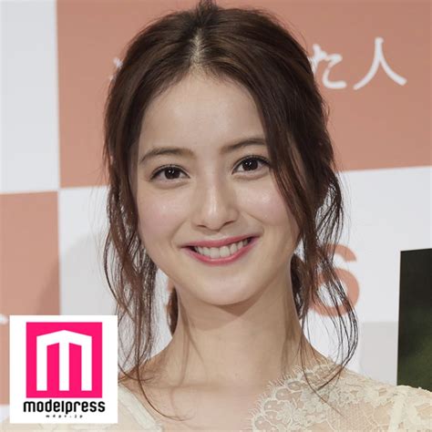 Modelpress お笑い コンビ・ アンジャッシュ の 渡部建 さんとの 結婚 を発表したばかりの モデル で 女優 の 佐々木希 さんが19日、都内で行われた映画の試写会に登