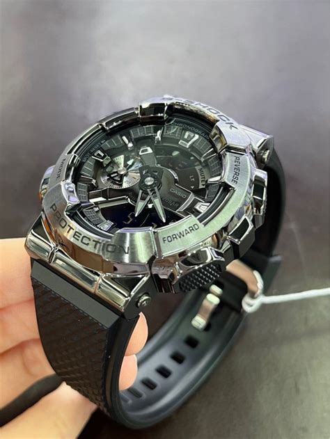 Casio G Shock Gm 110bb 1a 男裝 手錶及配件 手錶 Carousell