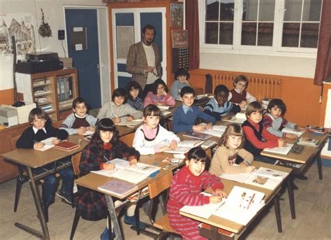 Photo De Classe Cm2 Cm1 Ce2 De 1983 Ecoles Primaires De Mareil Le