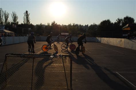 Sun Sets On The World Hardcourt Bike Polo Championships Flickr