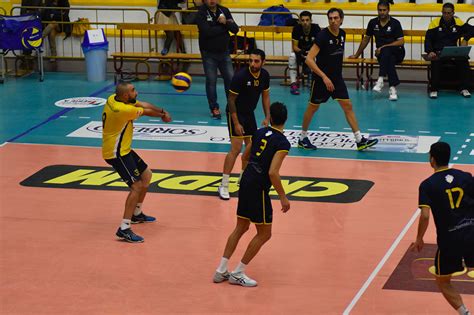 Volley Raffaele Lamezia Batte Tonno Callipo Vibo Al Tie Break Il