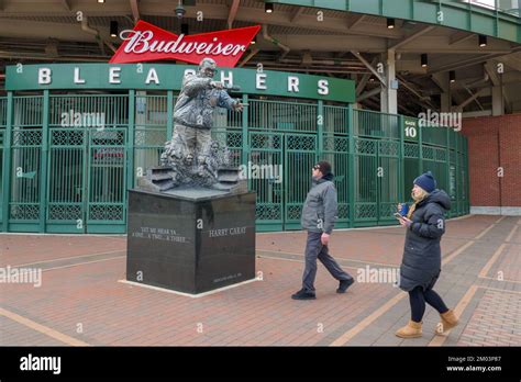 Statue of Harry Caray at Wrigley Field, Chicago, Illinois Stock Photo - Alamy