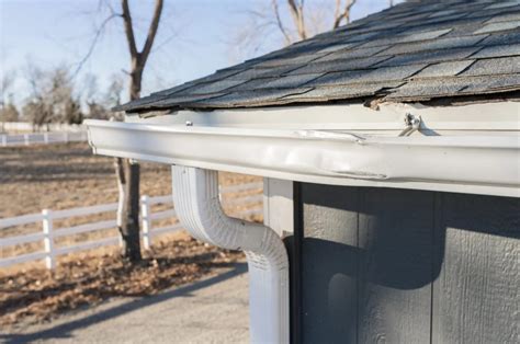 How To Install Vinyl Gutters 13 Steps And Tips