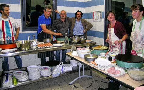 Amicale laïque Succès de la soirée crêpes Le Télégramme