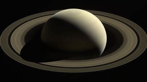 Una vieja luna que se desintegró en el origen de los anillos de Saturno