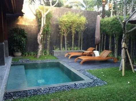 30+ Small Backyard Swimming Pools – HomeDecorish