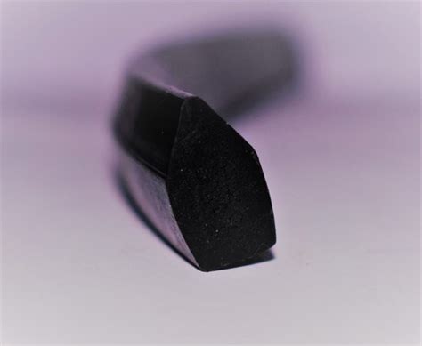 Black Rubber Extruded Profiles For Industrial Size 5 Mm To 300 Mm At