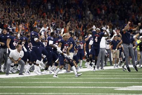 UTSA football earns bowl eligibility - The Paisano