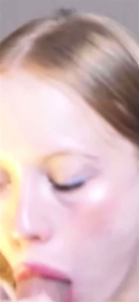 Cute Shine Webcam Dildo Blowjob