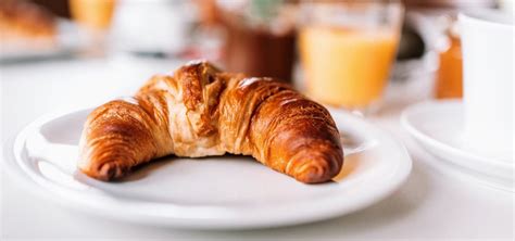 Luftiger Und Leichter Als Ein Croissant Wir Schweizer Lieben Unser Gipfeli