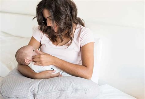 10 Signs Your Baby Is Full And Getting Enough Breast Milk