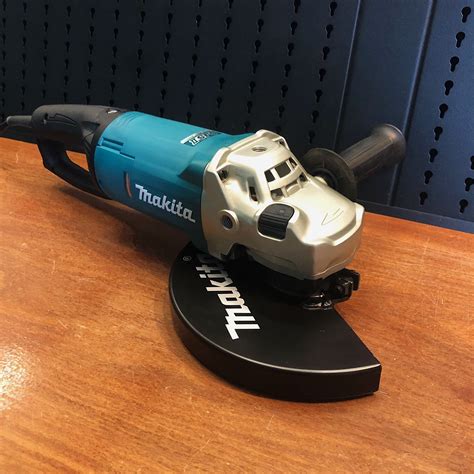 Esmerilhadeira Angular 9 2 200w Makita GA9063RX01