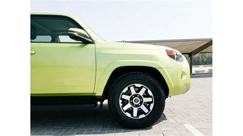 Used Toyota 4Runner - 2023 - Green 2023 for sale in Sharjah - 672623