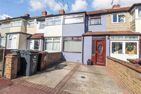 3 Bedroom Terraced House For Sale In Dagenham