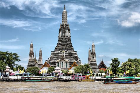 bangkoks wat arun