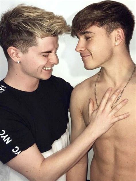 Hot Teen Hot Boyz Parejas Goals Tumblr Tumblr Gay Boys Kiss Boys Gay Aesthetic Gay Pride