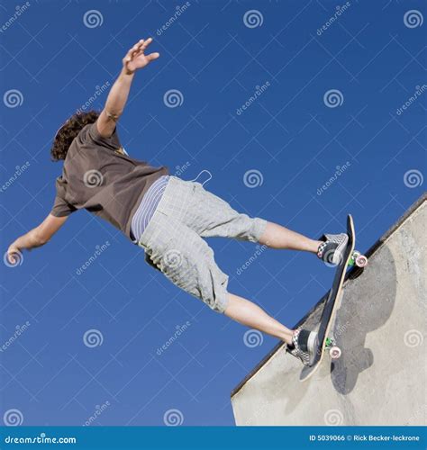 Skateboard Tricks Royalty Free Stock Image - Image: 5039066