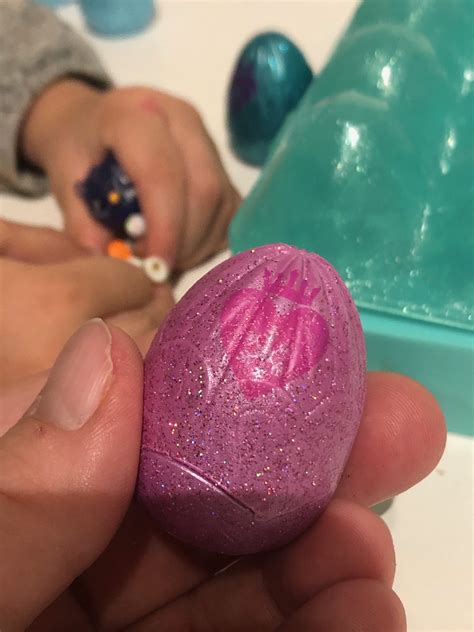Hatchimals Colleggtibles Royal Snowball 12 Pack Review In The Playroom