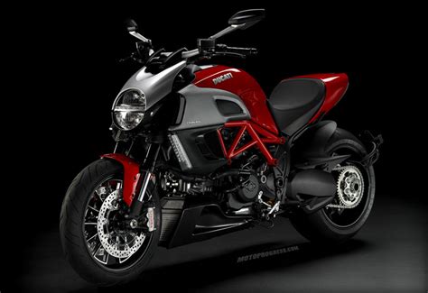 Ducati Diavel Puissance Ch Tr Mn Chpoids Kg Fiche